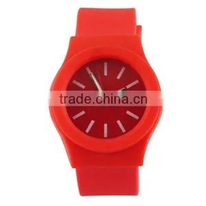 Hot Selling Silicon Comfortable Wear Watch Made in China Factory thumbnail-3