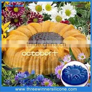 Flower Wedding Cake Mold thumbnail-3