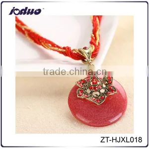 Vintage Fashion Lady Stone Necklace Wholesale thumbnail-1