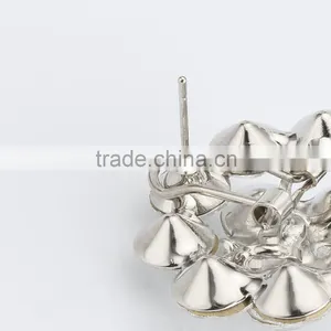 Fashionable Flower Shape Silver Color Cubic Zircon Stud Earring Valentine's Gift for Her thumbnail-4
