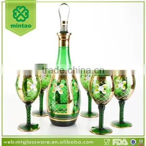 Elegant Beautiful Green and Golden Wine Glass Set thumbnail-1