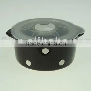 Stoneware Casserole With Plastic Cover thumbnail-1