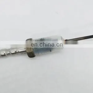 Original SCR Exhaust Gas Temperature Sensor 4902912 thumbnail-4
