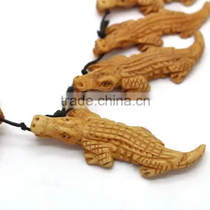 OB039 Jewelry Making Supplies,Antique Look ,Ox Bone Deep Relief Carved Crocodile Pendant thumbnail-3