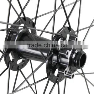 2016 Light Weight and Strong Thru Axle 29er-25c Clincher Carbon Mountain Bike Wheels 29er thumbnail-5
