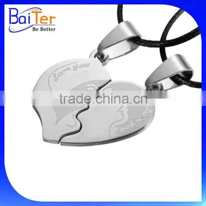 Two Pieces One Pair Stainless Steel Broken Heart Couple Love Pendant Necklace Set For Friend thumbnail-1