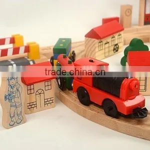 Confirm to ASTM and EN71 Electric Locomotive, 80pcs Railway Wooden Train Set thumbnail-6