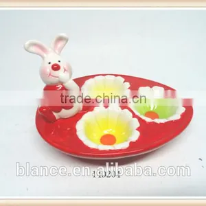 Ceramic Animal Shape Egg Holder Animal Shape Design With Rabbit Figurine thumbnail-1