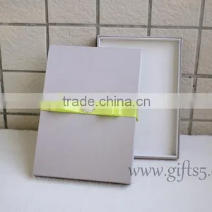 Custom Handmade Luxury Wedding Invitation Box With Ribbon thumbnail-2