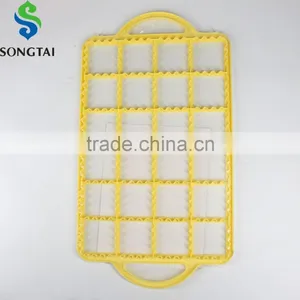Plastic Square Cake Cutter Set thumbnail-1