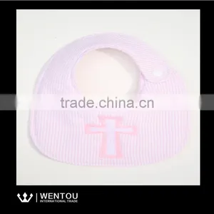 New Arrival Embroidered Seersucker Disposable Baby Bib thumbnail-6