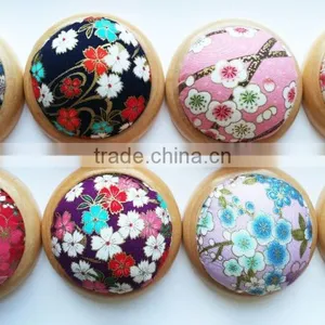 New Design TOP Quality Pin Cushion With Wooden Base OEM Service thumbnail-4