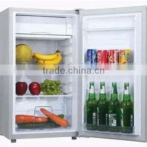 DC 12V Solar Powered Refrigerator Freezer thumbnail-3
