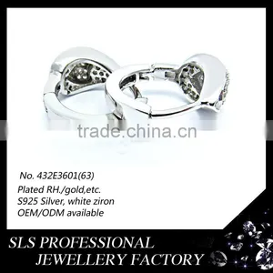 2015 Fashion American Style Heart Shape 925 Sterling Silver White Gold Plated Huggie Earrings for Women thumbnail-4