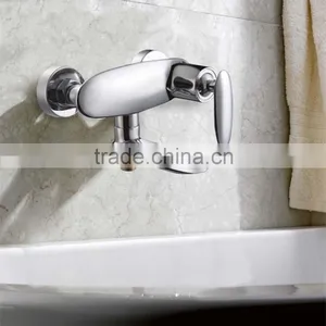 On Wall Mounted Rainfall Durable Hot and Cold Bath Tap thumbnail-1