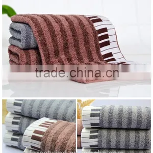 Wholesaler Custom Cotton Jacquard Beach Towel thumbnail-2