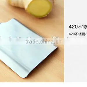 CY140 Stainless Steel Nonslip Handle Ginger Garlic Grater Shredder thumbnail-1