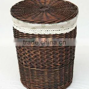 Willow Laundry Basket With Lid and Cotton Linning thumbnail-1