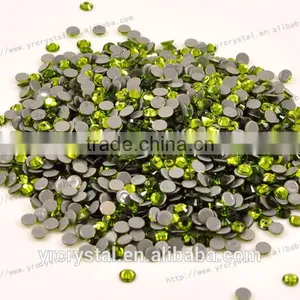 Round Shape Peridot Color With Silver Foiling Crystal Flat Back Hot Fix thumbnail-1