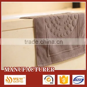 100% Cotton Foot Shape Anti-slip Jacquard Bath Mat thumbnail-1