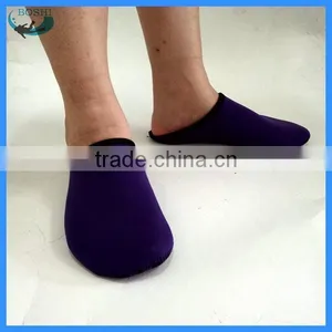 Durable and Breathable Household Neoprene Socks Anti-slip thumbnail-3