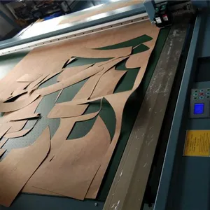 Digital Static Table Cutting Plotter Flatbed Cutting Machine For Parcel Labels Vinyl Tape Postal Bags thumbnail-4