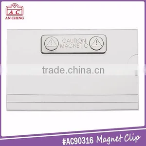 High Quality Name Magnet Badge With Plastic Housing 33x11mm thumbnail-6