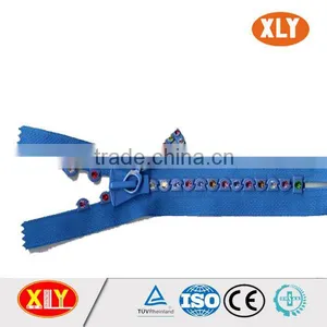 Xly High Quality Original Equipment #5 Colorful Diamond Zipper , Plastic Zipper thumbnail-2