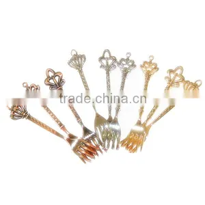 Wholesale Stainless Steel Fruit Fork Dessert Fork Set Three Colors 3pcs/set thumbnail-2