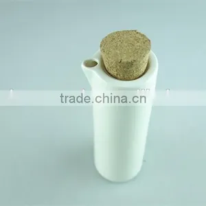 White Ceramic Pot for Wine Use With Wooden Cover in Stocklot thumbnail-2