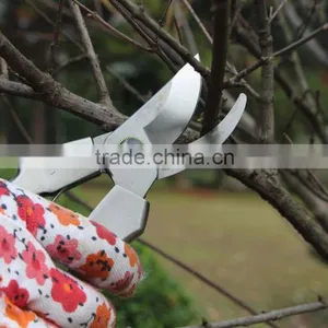 High Grade and Quality Stainless Steel Garden Pruning Shear With Wood Handle thumbnail-4
