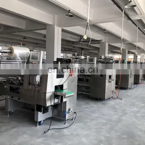 Automatic Bag Pouch Flow Servo Sealing Food Frozen Bun Cake Bread Plastic Tray Packing Machine thumbnail-3
