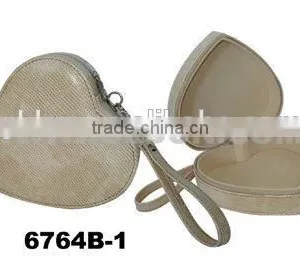 Beige Heart Shape Jewelry Box With Handle thumbnail-1