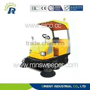 Strong Dust Inhale Capacity Riding Road Sweeper With Power Supply 36V thumbnail-3