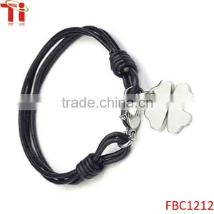 Men's "Vintage Casual" Four Leaf Clover Strand Leather Bracelet thumbnail-3