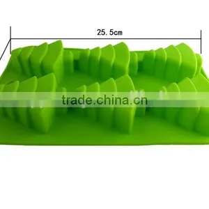11032 Fashion Colored Christmas Tree Leaf-shape Silicone Cake Mould thumbnail-6