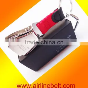 Top Classic Flower Shaped Arcylic Keychain thumbnail-1