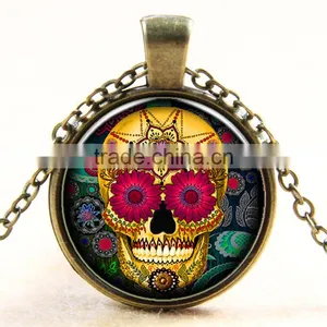 XP-TGN-S-103 Factory Price Diy Image Glass Vintage Meaningful Antique Pendant Skull Dome Cabochon Necklace For Gift thumbnail-2
