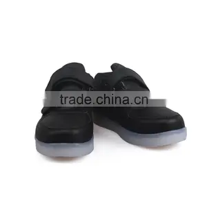 Wholesale Fashion White/black LED Light up Shoes/luminous LED Light Running Shoes thumbnail-3