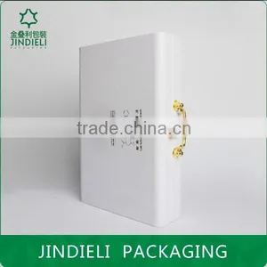 Beautiful White Leather Cosmetic Box Packaging thumbnail-1