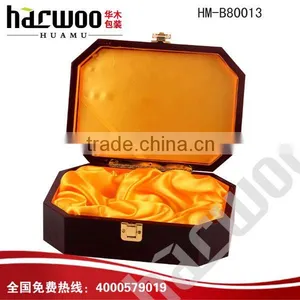 Wooden Box With Acrylic Windows and Lid thumbnail-6