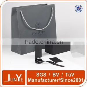 Customized Paperboard Perfume Bottle Packing Boxes thumbnail-6