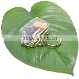 Transparent Keychain Romantic Wedding Favor Small Merry Christmas Gift Music Box thumbnail-3