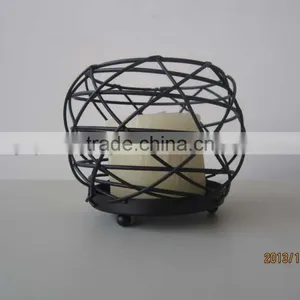 Metal Candle Holder thumbnail-1