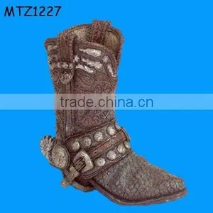 Boot Shaped Flower Pot thumbnail-1