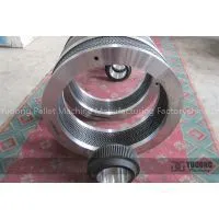 Yugong Double Layer Ring Die Wood Pellet Machine thumbnail-2