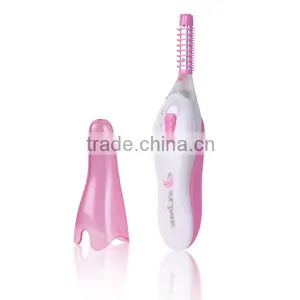 Heated Eyelash Curler With Comb Design thumbnail-5