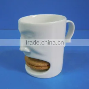 Durable Porcelain Face Shaped Biscuit Coffee Mug thumbnail-1