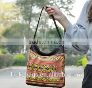 China Embroidery Tote Bag Fashion Women Leather Shoulder Bag thumbnail-1