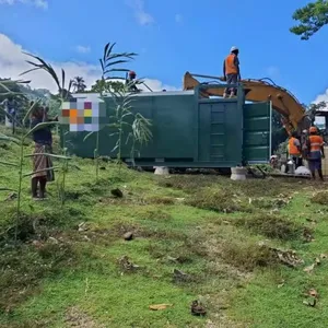 Cheap Price 20ft 40ft Container Fuel Station Diesel Petrol Mobile Filling Tank Station in Africa thumbnail-2